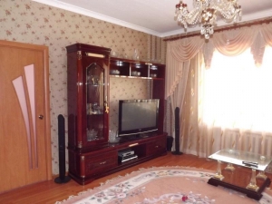 Крым. Продается дом площадью 270 кв.м. в пгт. Черноморское.