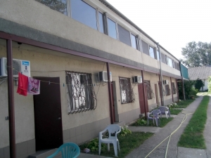 Продается доходный дом в пригороде Евпатории, общая площадью 730 кв.м.