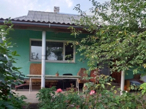 Продается половина дома 50 кв.м. в центре пгт. Черноморское