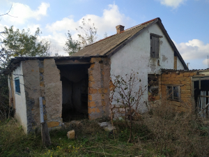 Продается дом старой постройки в селе Красносельское