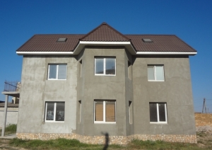 Продается 2-х этажный дом в центре пгт. Черноморское